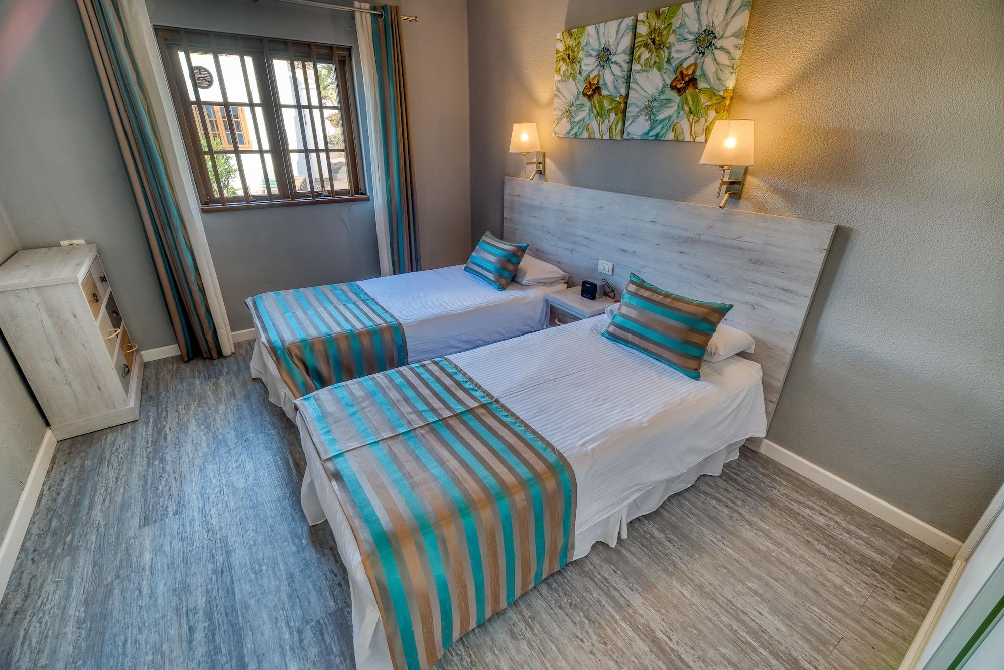 Ona Las Brisas Playa Blanca  Extérieur photo
